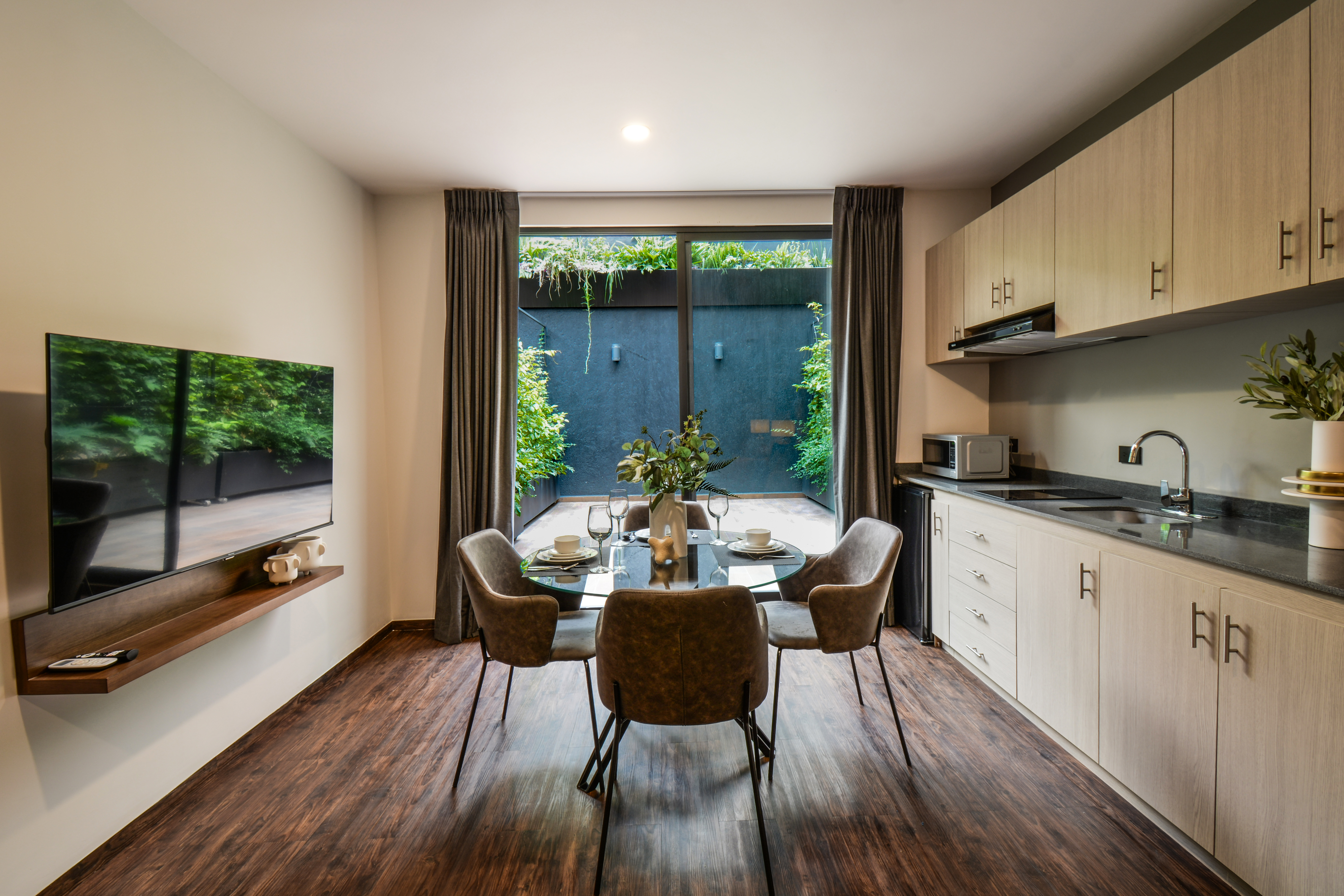 The Sterling — Rooms