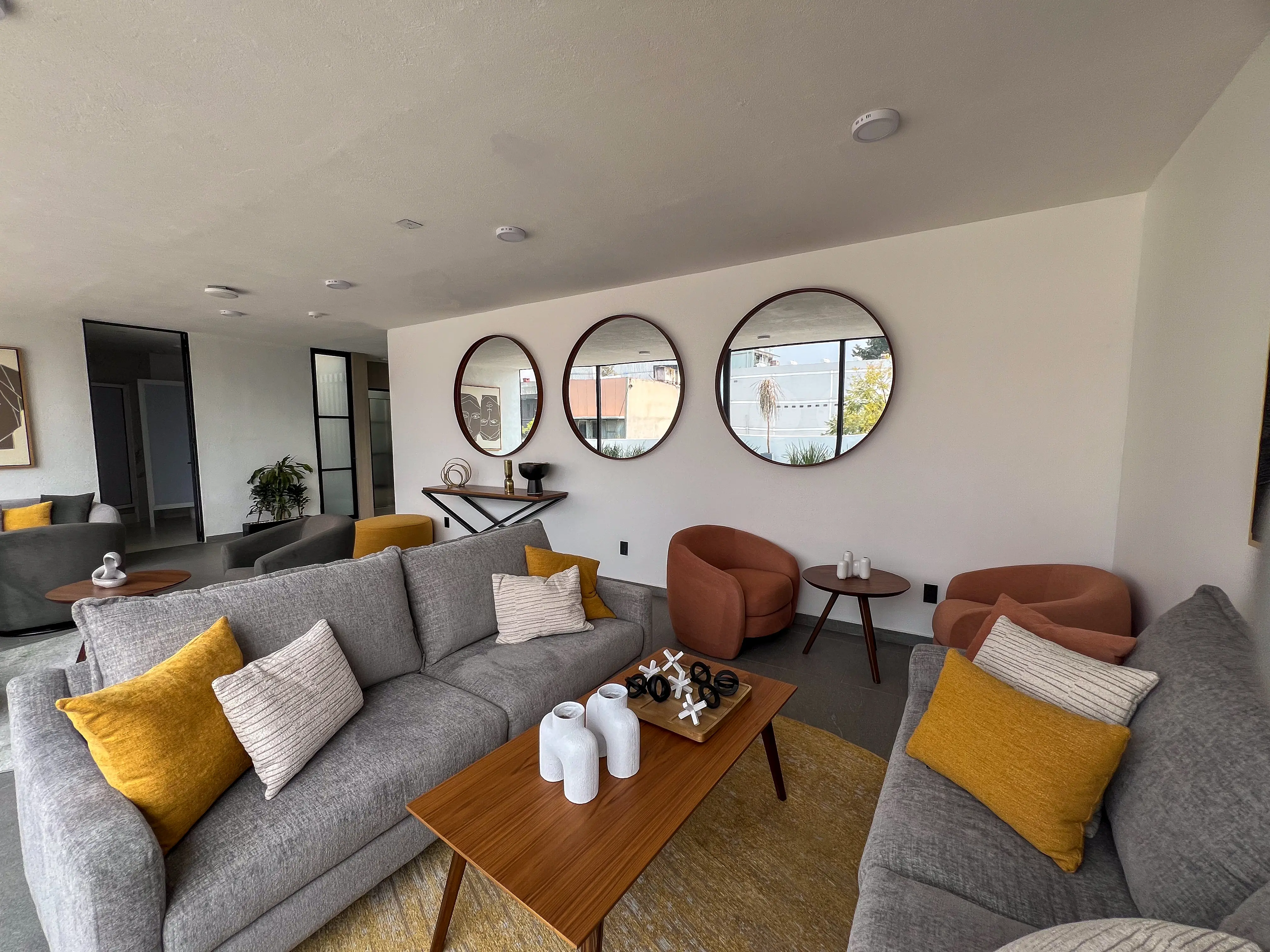 The Sterling — Amenities